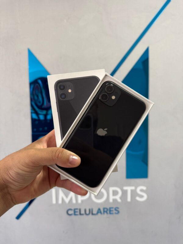 iPhone 11 - 64GB (SEMI NOVO)